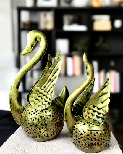 Set of 2 Swan Tealight Candle Holder for Home Decor