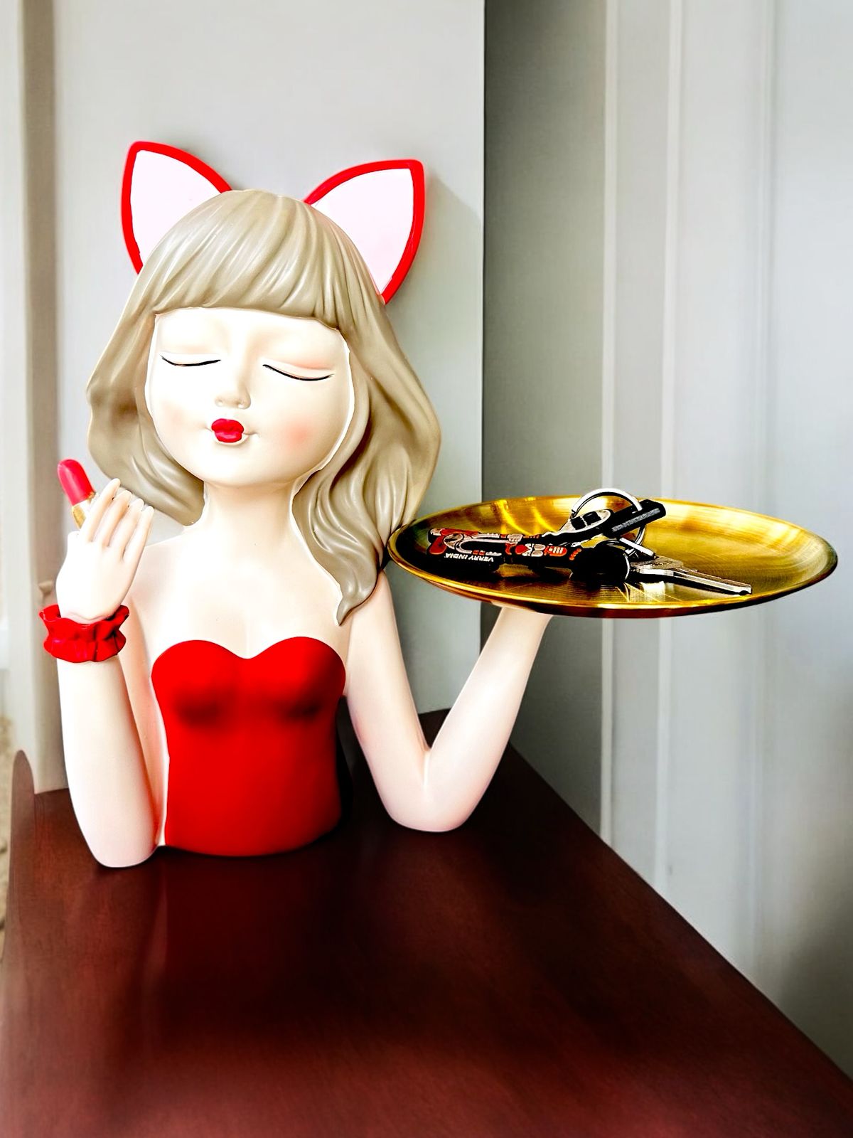 Graceful Elegance: Lady with Accessory Tray Decor