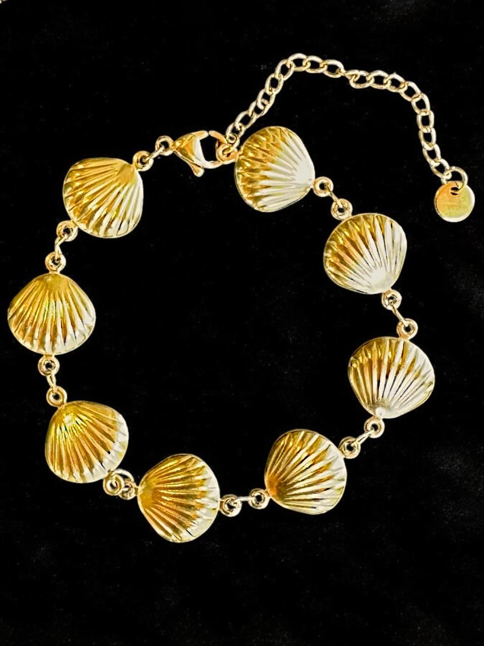 Shell Charms Bracelet for Women | Gold Tone | Anti-Tarnish Finish | Adjustable Handcrafted Jewelry