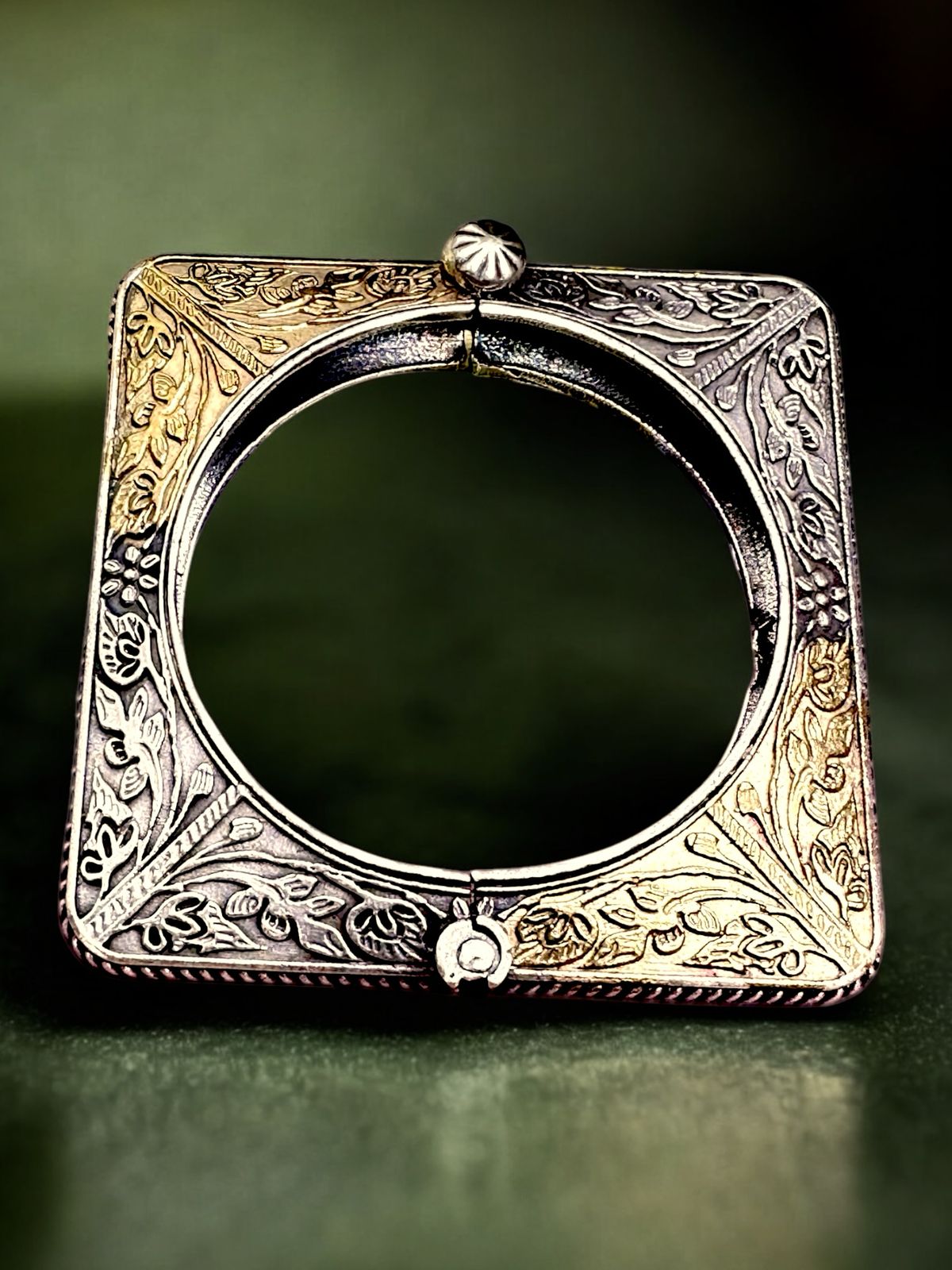 Antique Finish Oxidised Brass Kada – Handcrafted Traditional Cuff Bracelet